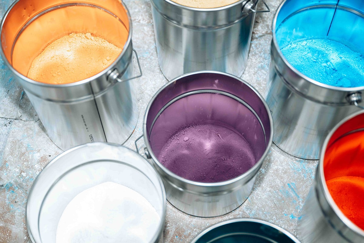 Additives & Colors – Pigments, Slip Resistance & Design Chips for Epoxy Floors